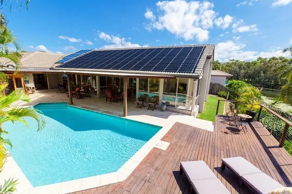 climatizacion solar piscina.jpg